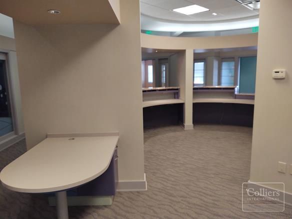 Sold | ±6,173 SF Vacant Owner/User Office Building: 12234 Shadow Creek Pkwy, Pearland, TX 77584